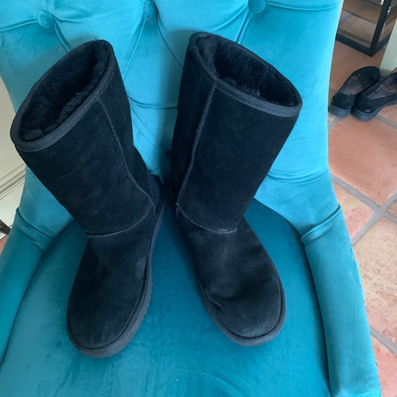 Ugg Suede boots - Picture 3 of 9